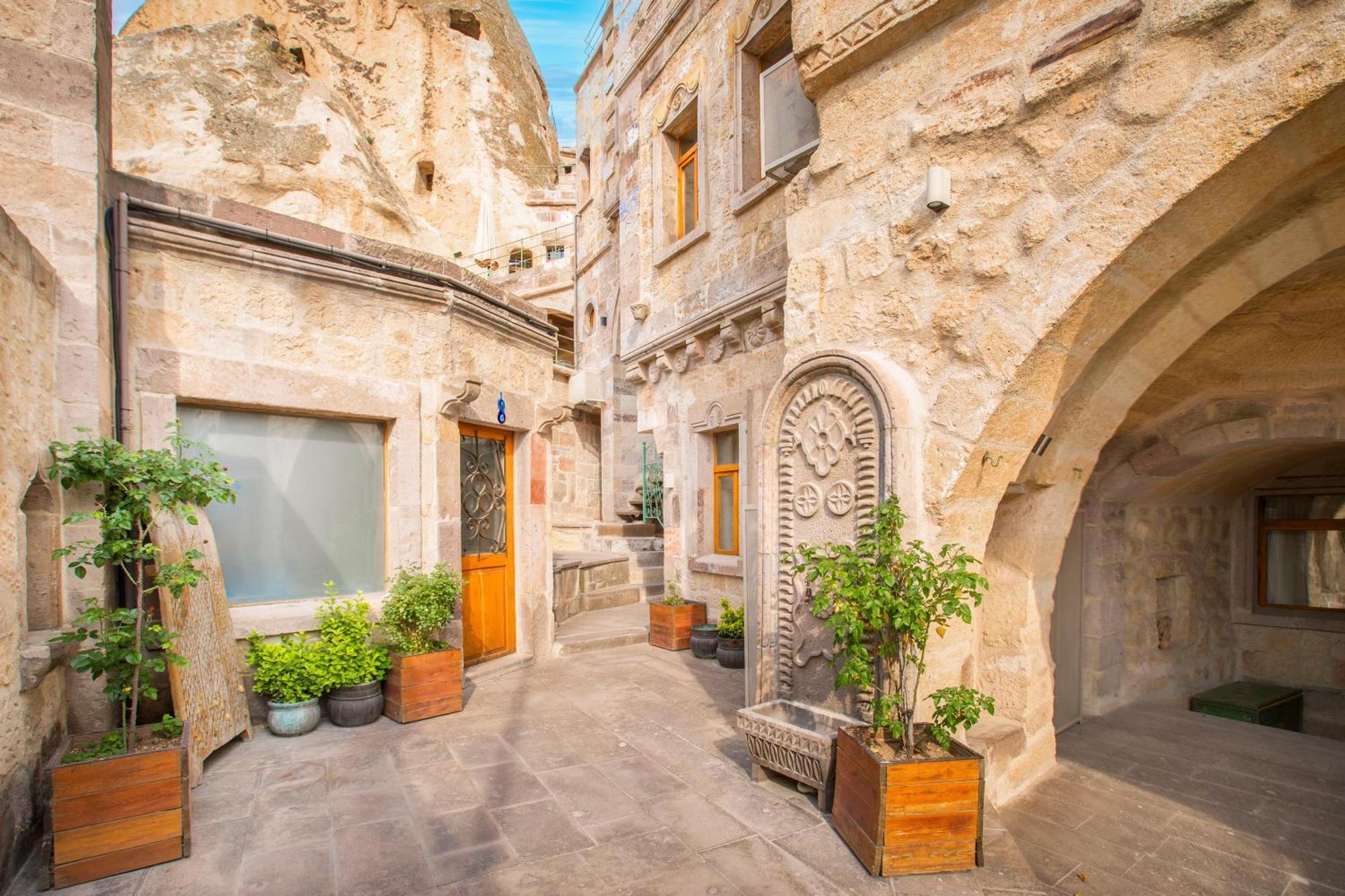 Terra Cave Hotel Гореме Экстерьер фото