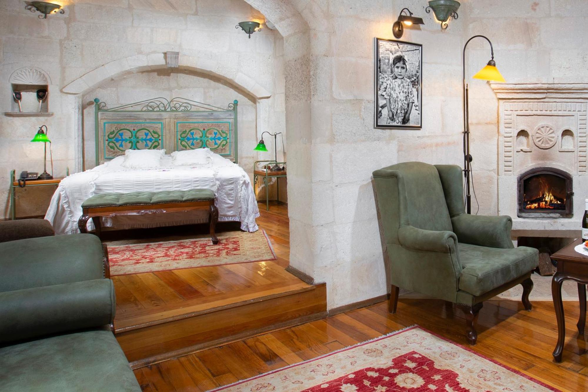 Terra Cave Hotel Гореме Экстерьер фото