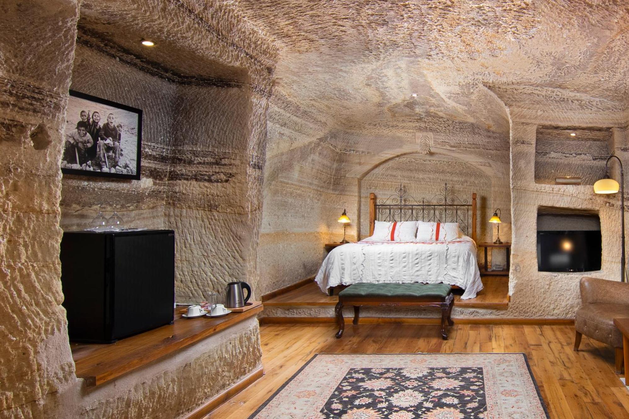 Terra Cave Hotel Гореме Экстерьер фото