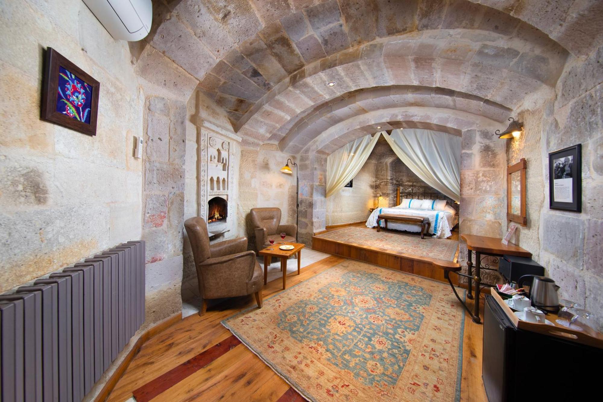 Terra Cave Hotel Гореме Экстерьер фото