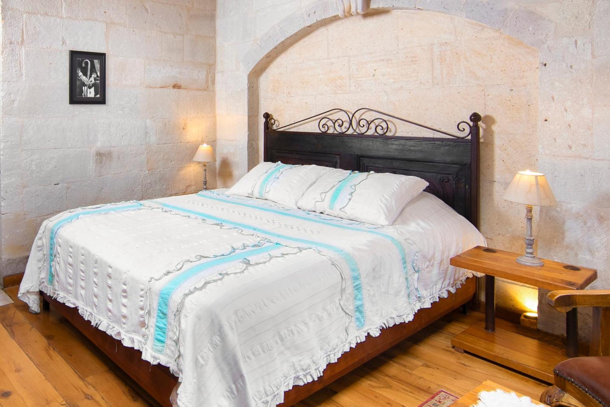 Terra Cave Hotel Гореме Экстерьер фото