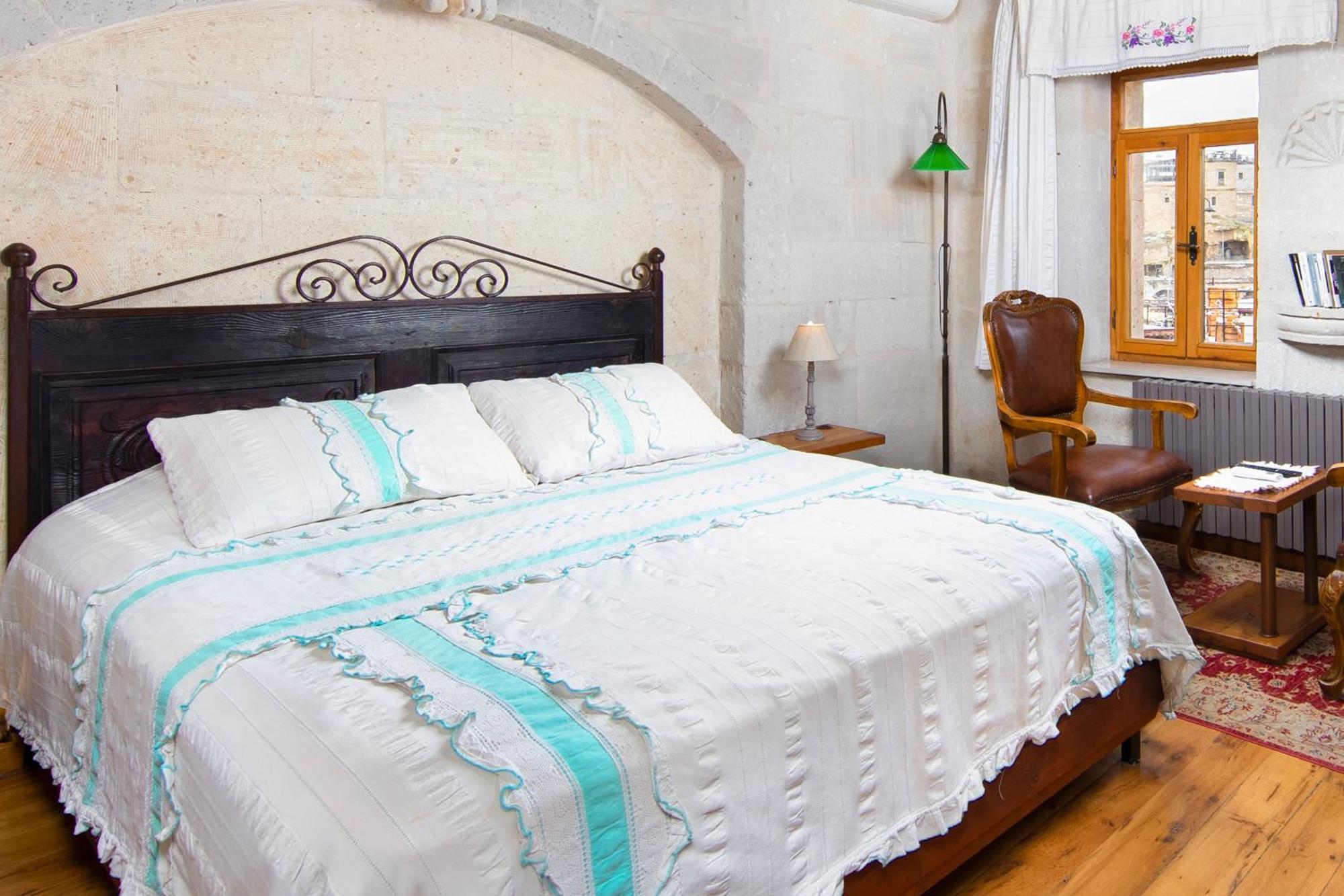 Terra Cave Hotel Гореме Экстерьер фото