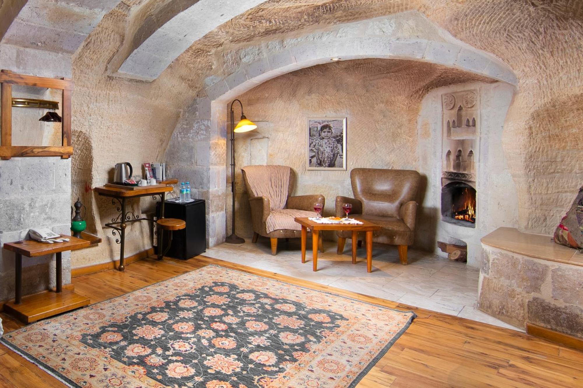 Terra Cave Hotel Гореме Экстерьер фото